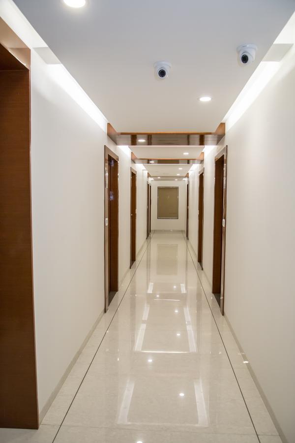 Hotel Orange International Surat Luaran gambar