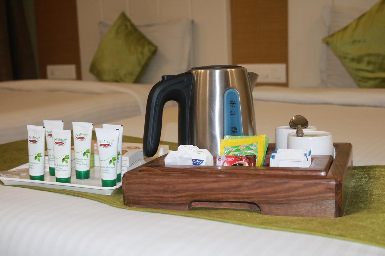 Hotel Orange International Surat Luaran gambar